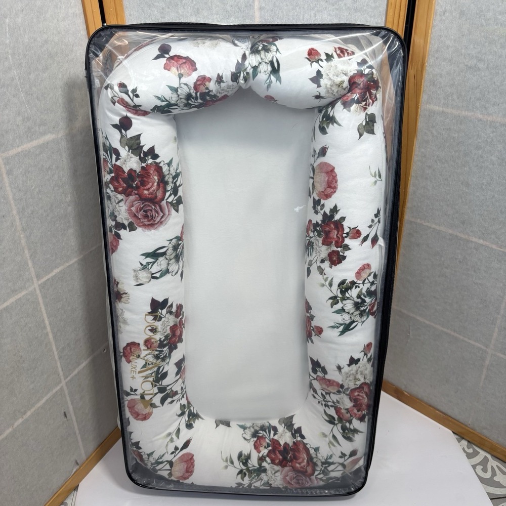 Dock A Tot DockAtot Deluxe Plus Dock La Vie en Rose Floral Roses 0-8 Months